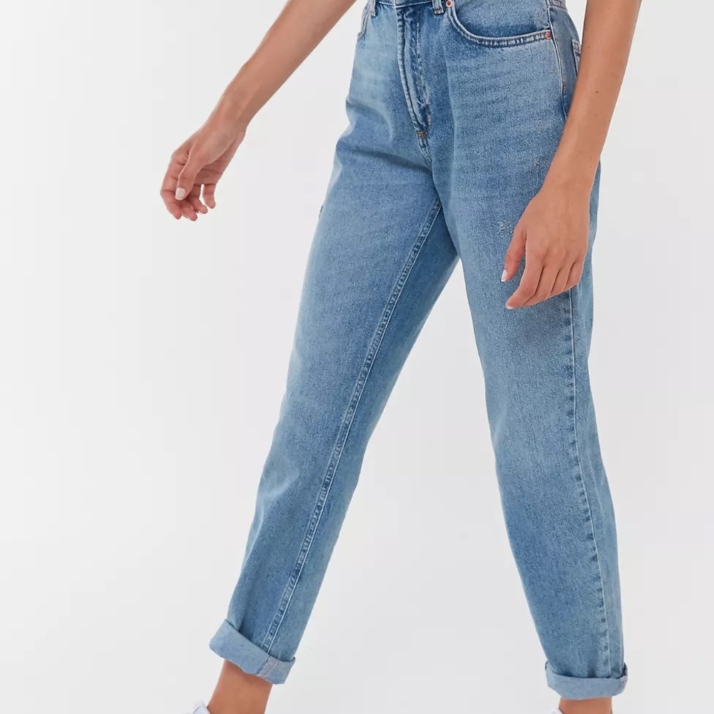 NEW! BDG High-Rise Mom Jeans - Picture 2 of 5